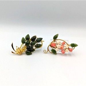 Lot Of Two Vintage Brooches Pin Curved Jade Nephrite Corral Floral Motifs